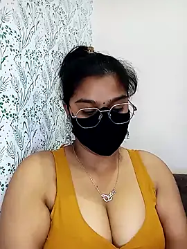 Snapshot of Jasmine_jaaan chatting on 05/26/26, 10:22 Jasmine jaaan online show from 05/26/26, 10:22