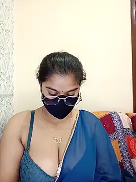 Snapshot of Jasmine_jaaan chatting on 06/12/26, 04:33 Jasmine jaaan online show from 06/12/26, 04:33